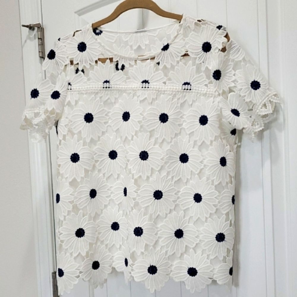 Rafella Floral Lace Top with Black Accents, Size Large